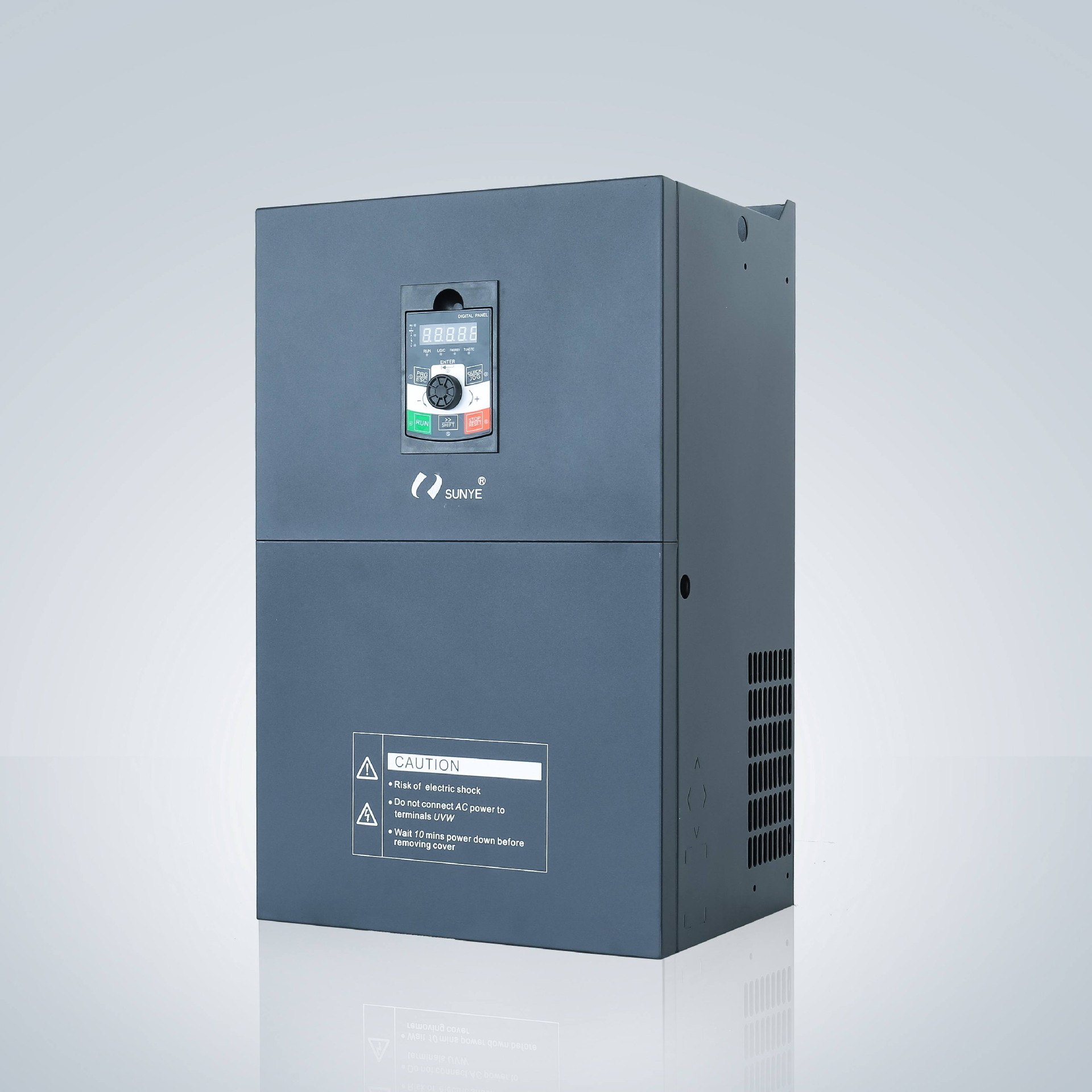 1645152087342721.jpg ye.jpg